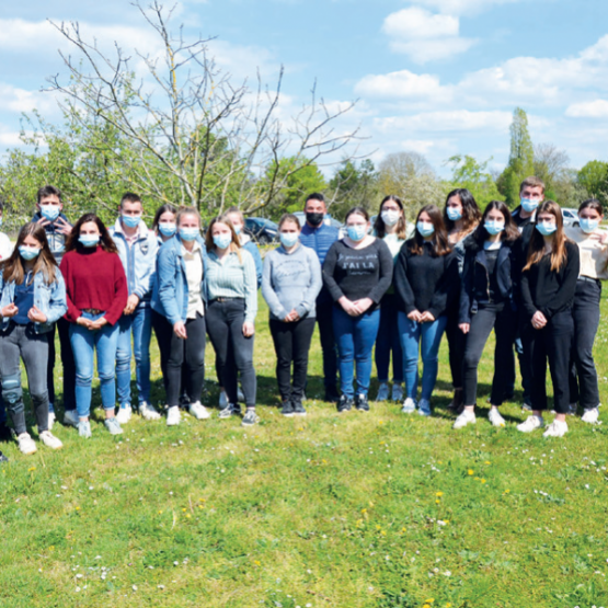 Les étudiants en première année de BTSA Productions Animales du lycée agricole de Choignes se sont classés deuxièmes au challenge France Terre de Lait. 