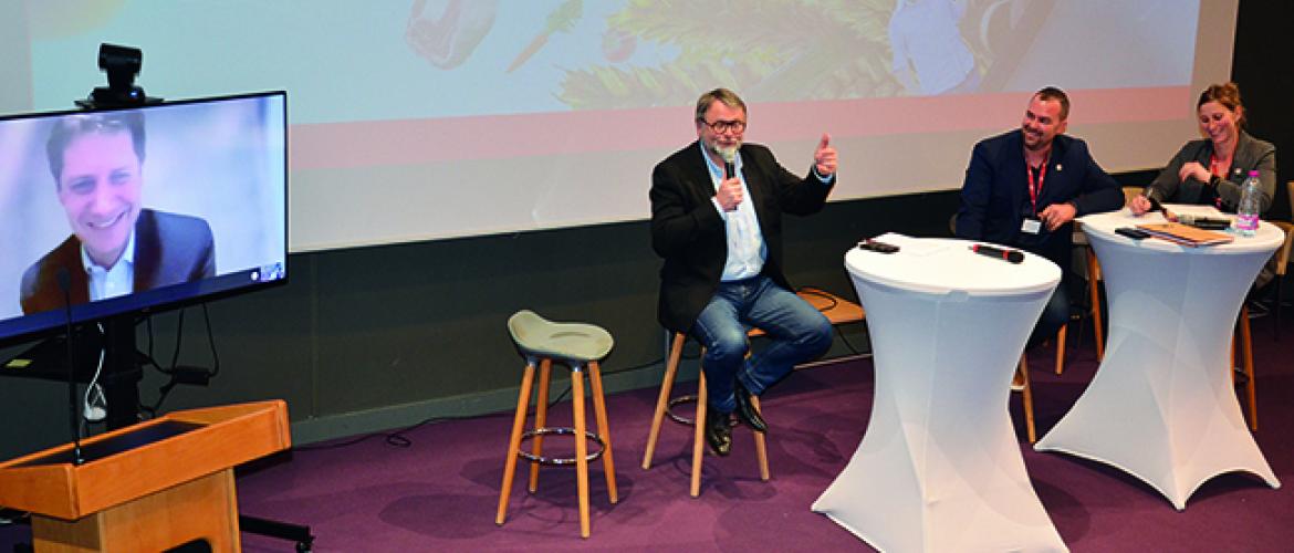 Julien Denormandie et Thierry Cadart ont évoqué la notion d’engagement à travers leur expérience. Julien Denormandie et Thierry Cadart ont évoqué la notion d’engagement à travers leur expérience.