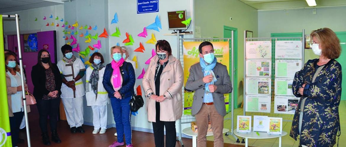 Le Conseil Départemental encourage les collèges à se fournir en produits locaux. Le Conseil Départemental encourage les collèges à se fournir en produits locaux.