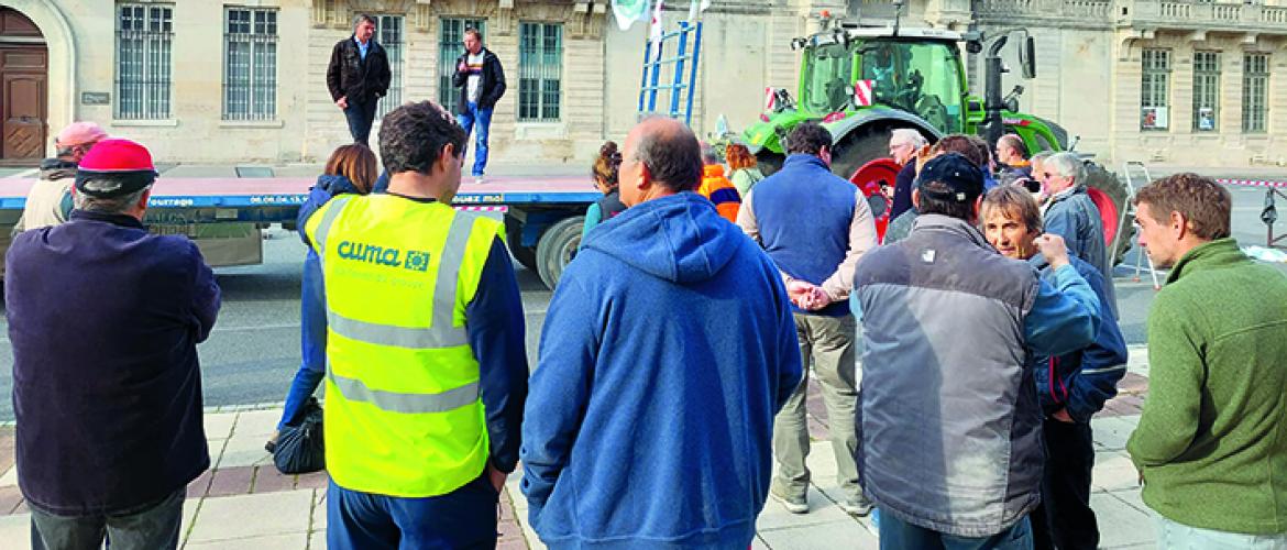 D’après la FNSEA, des exploitations n’arrivent plus à se faire livrer en GNR (gazole non routier) dans plusieurs régions du Nord-Est. D’après la FNSEA, des exploitations n’arrivent plus à se faire livrer en GNR (gazole non routier) dans plusieurs régions du Nord-Est.