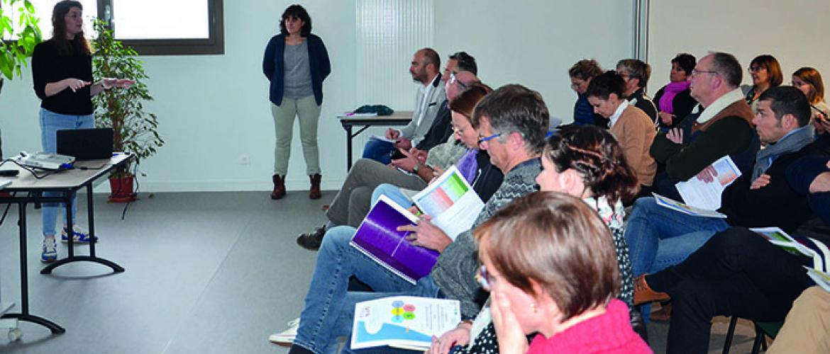Agri Emploi 52 a recruté Lucie Desprez (à gauche) pour assurer l’animation. Agri Emploi 52 a recruté Lucie Desprez (à gauche) pour assurer l’animation.