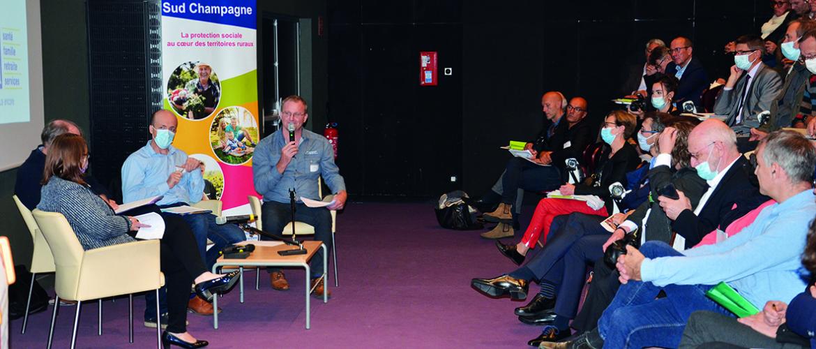 La santé et la sécurité au travail étaient au coeur des discussions avec le public. La santé et la sécurité au travail étaient au coeur des discussions avec le public.