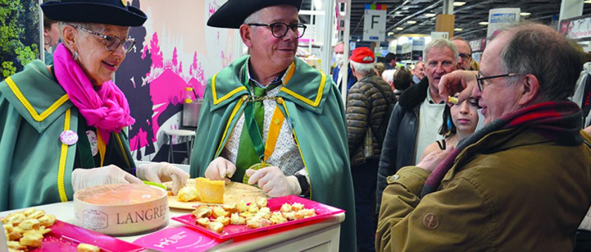 Cette année, une vitrine présentant les fromages haut-marnais sera mise en place aux côtés des éleveurs (photo d’archives). Cette année, une vitrine présentant les fromages haut-marnais sera mise en place aux côtés des éleveurs (photo d’archives).