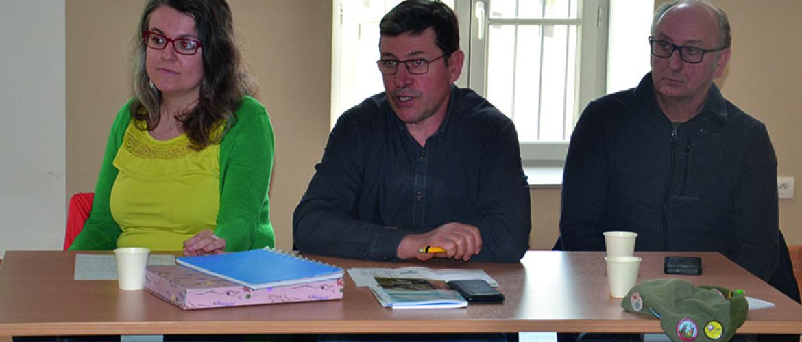 Aude Cathelat, présidente du GAB 52 aux côtés de Thierry Remy, administrateur et Éric Gruot, administrateur sortant. Aude Cathelat, présidente du GAB 52 aux côtés de Thierry Remy, administrateur et Éric Gruot, administrateur sortant.