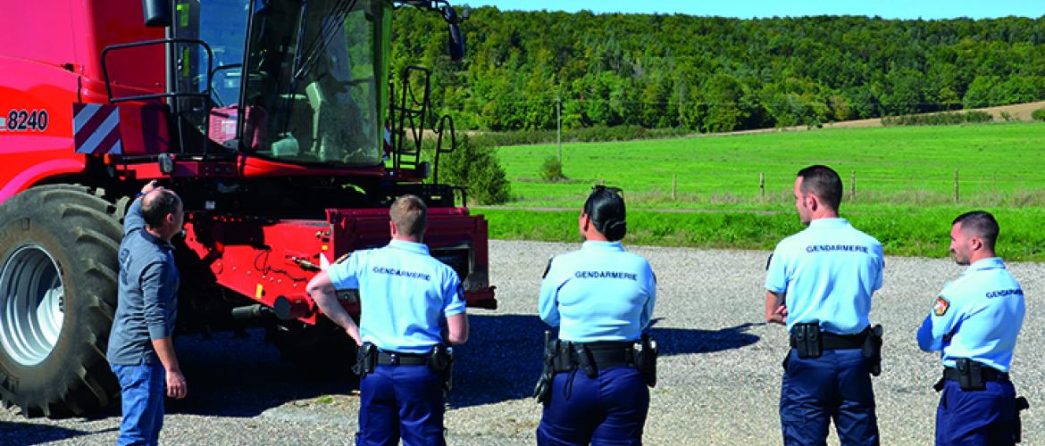 Les engins doivent être garés à l’abri des regards extérieurs.